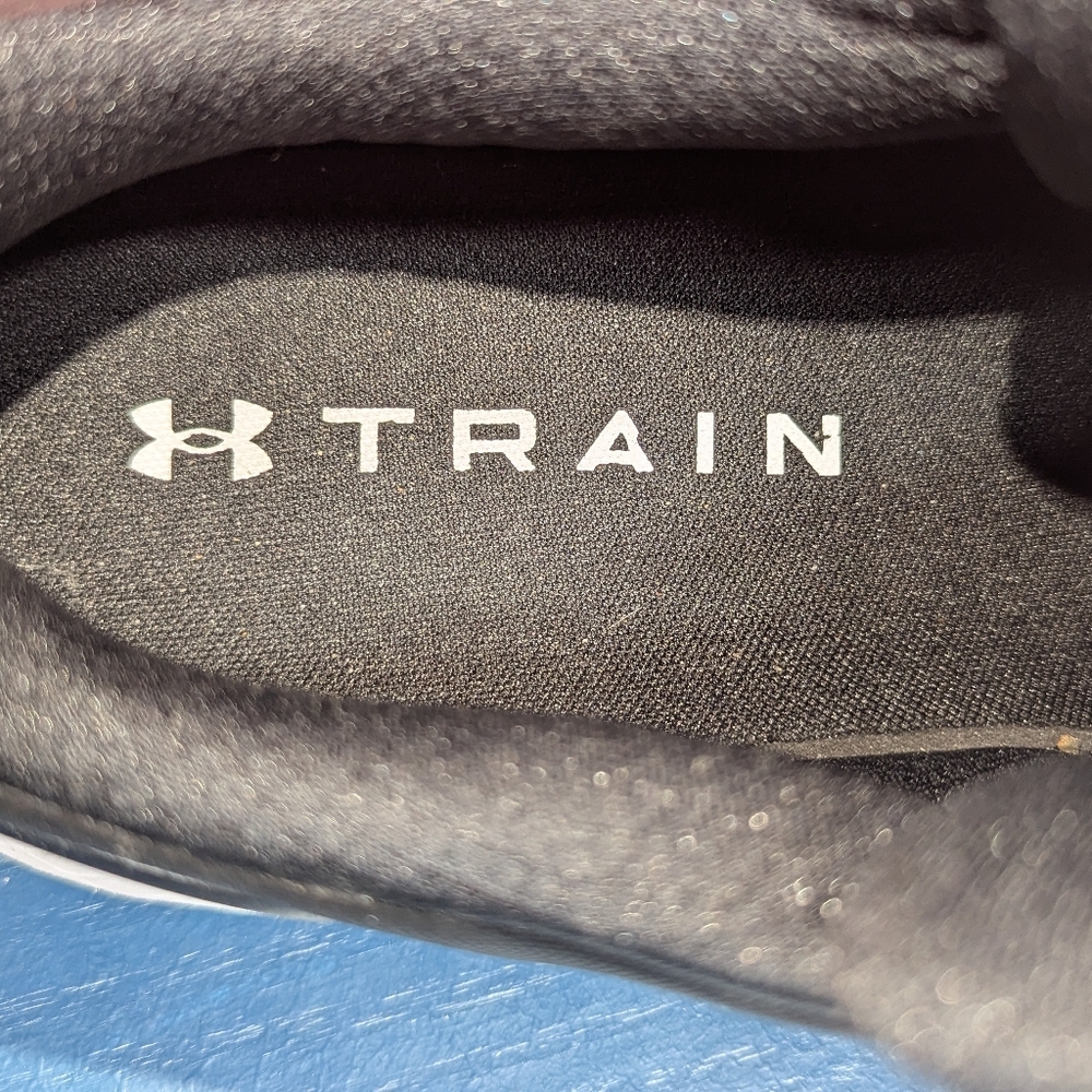 Mens Sz 15 Under Armour Charged Commit Training Running Shoes - Picture 4 of 7